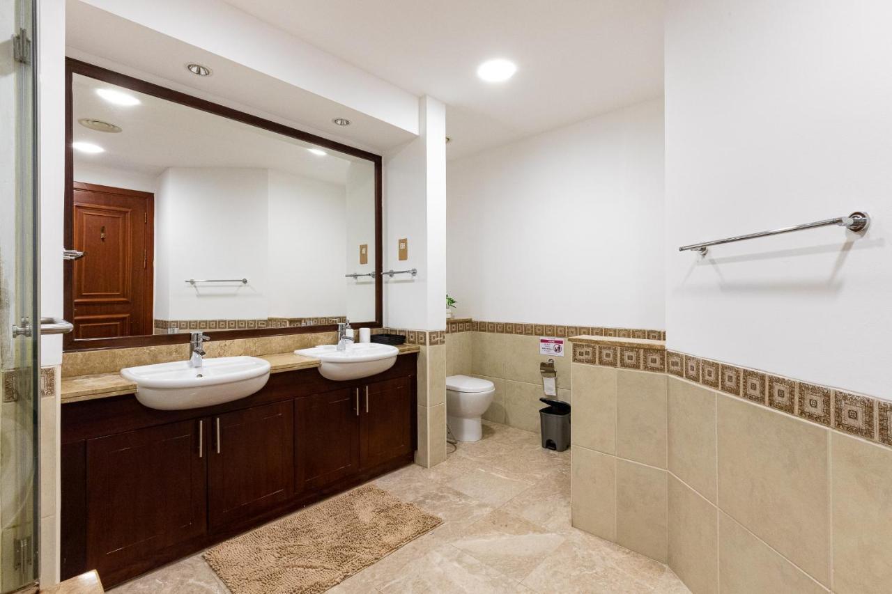Fairmont South Residence Apartment Dubai Esterno foto