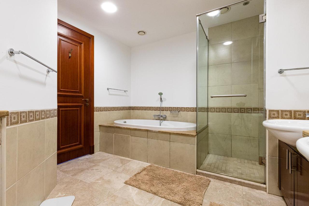 Fairmont South Residence Apartment Dubai Esterno foto